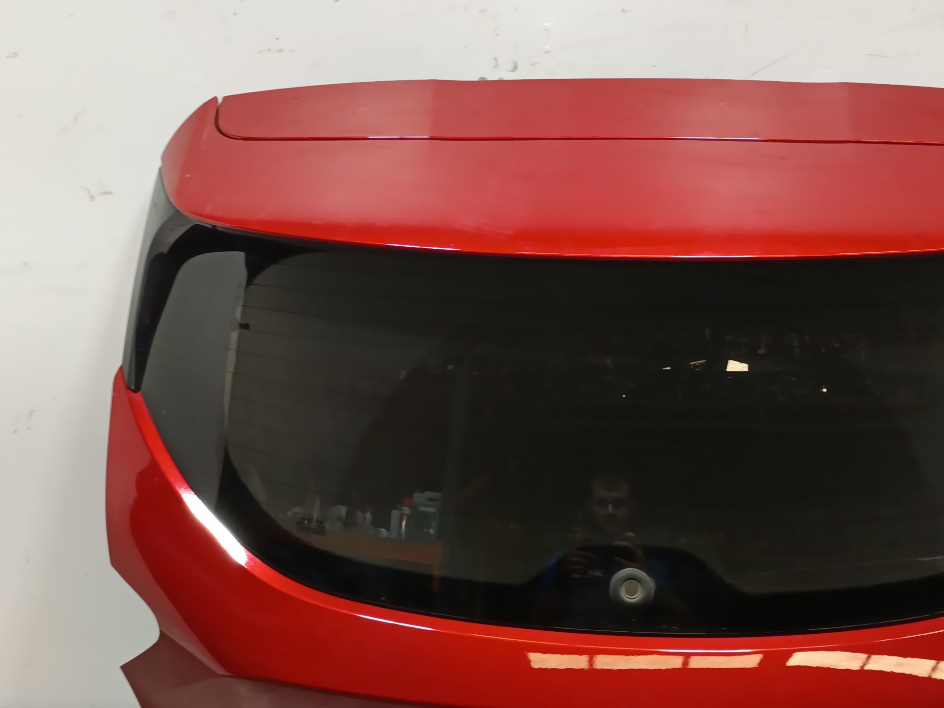 porton trasero nissan micra v Foto 2 porton trasero nissan micra v Foto 2