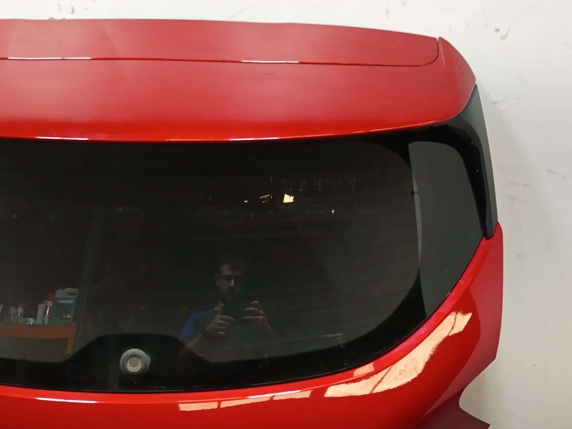 porton trasero nissan micra v Foto 3 porton trasero nissan micra v Foto 3