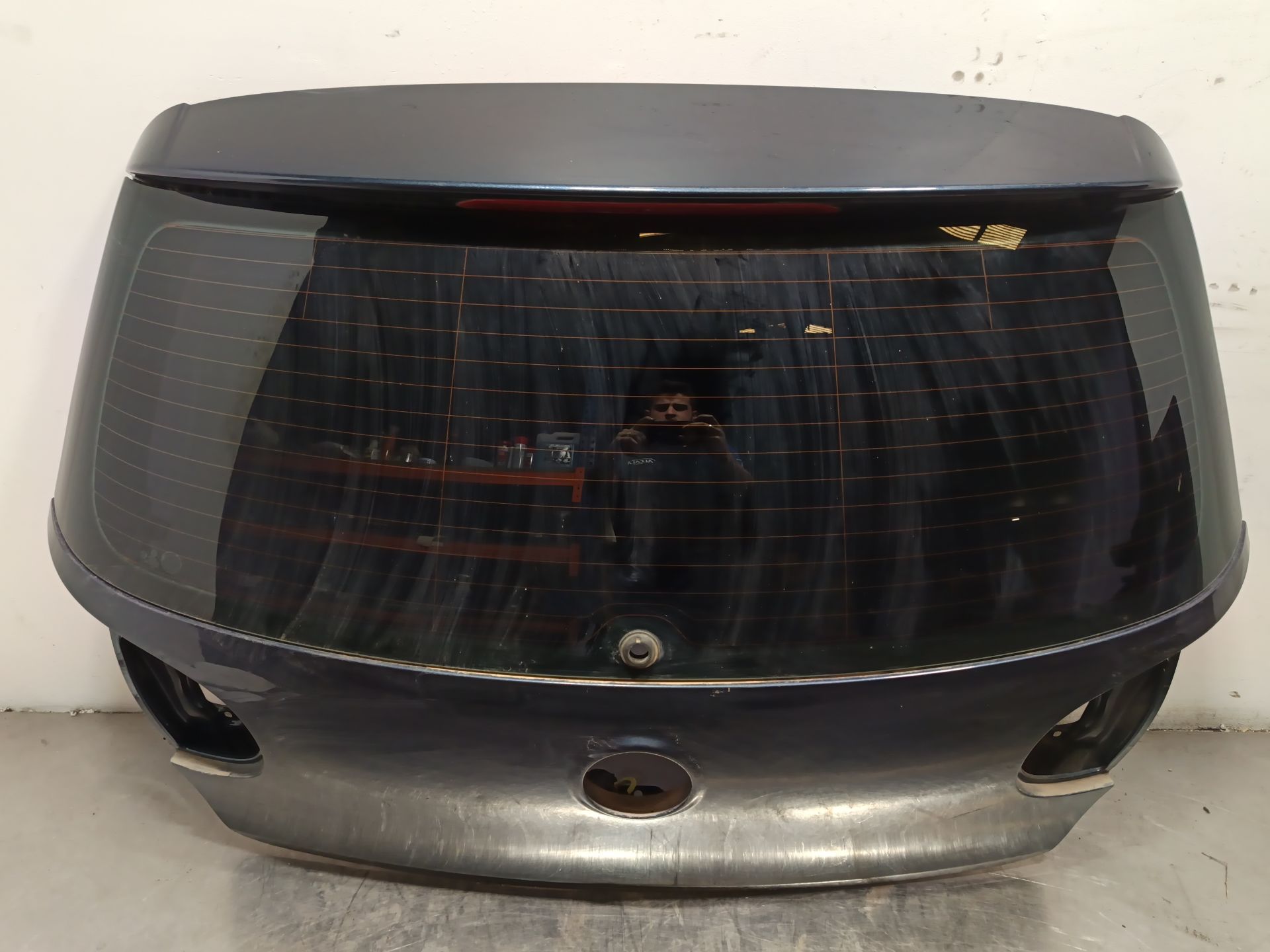 porton trasero volkswagen golf v Foto 2 porton trasero volkswagen golf v Foto 2