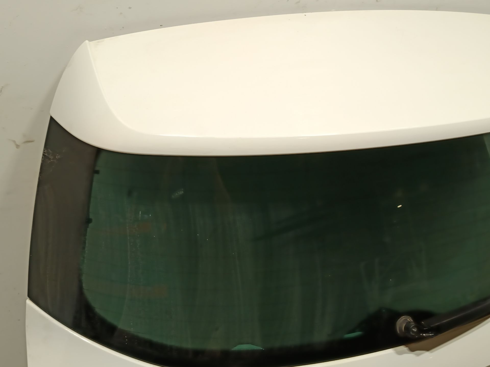 porton trasero seat arona Foto 2 porton trasero seat arona Foto 2