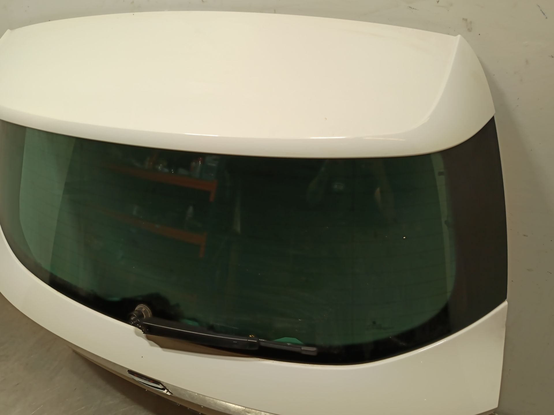 porton trasero seat arona Foto 3 porton trasero seat arona Foto 3