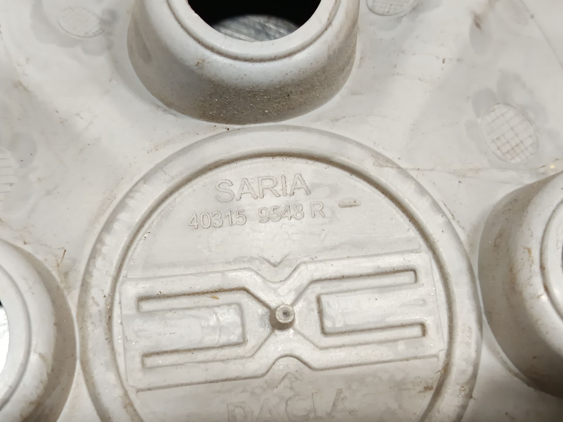 tapacubos dacia sandero iii Foto 2 tapacubos dacia sandero iii Foto 2