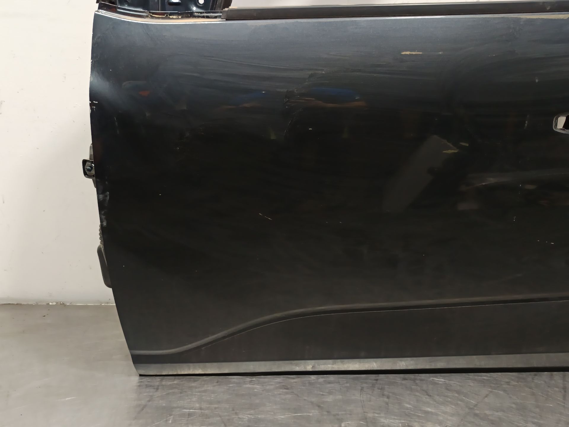 puerta delantera izquierda dacia sandero iii Foto 3 puerta delantera izquierda dacia sandero iii Foto 3