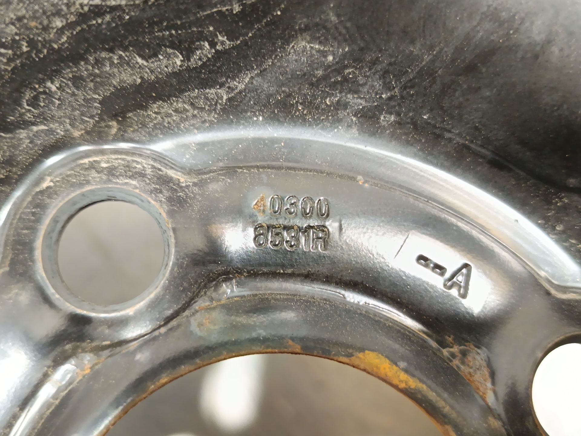 llanta chapa dacia sandero iii Foto 2 llanta chapa dacia sandero iii Foto 2