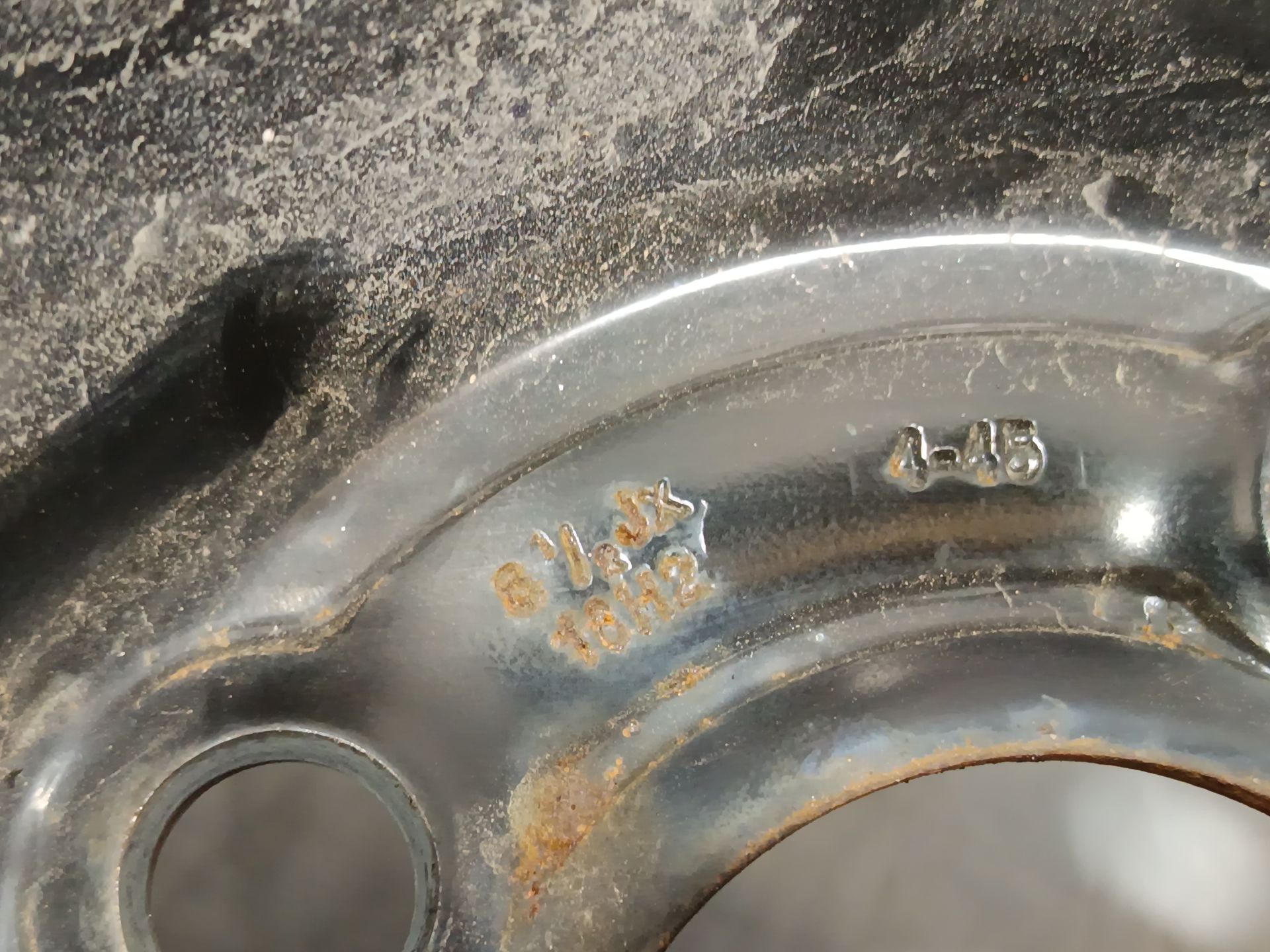 llanta chapa dacia sandero iii Foto 3 llanta chapa dacia sandero iii Foto 3