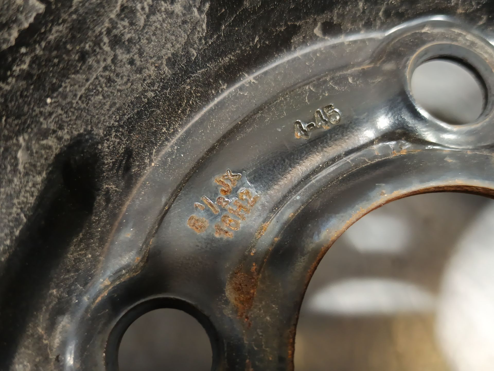 llanta chapa dacia sandero iii Foto 3 llanta chapa dacia sandero iii Foto 3