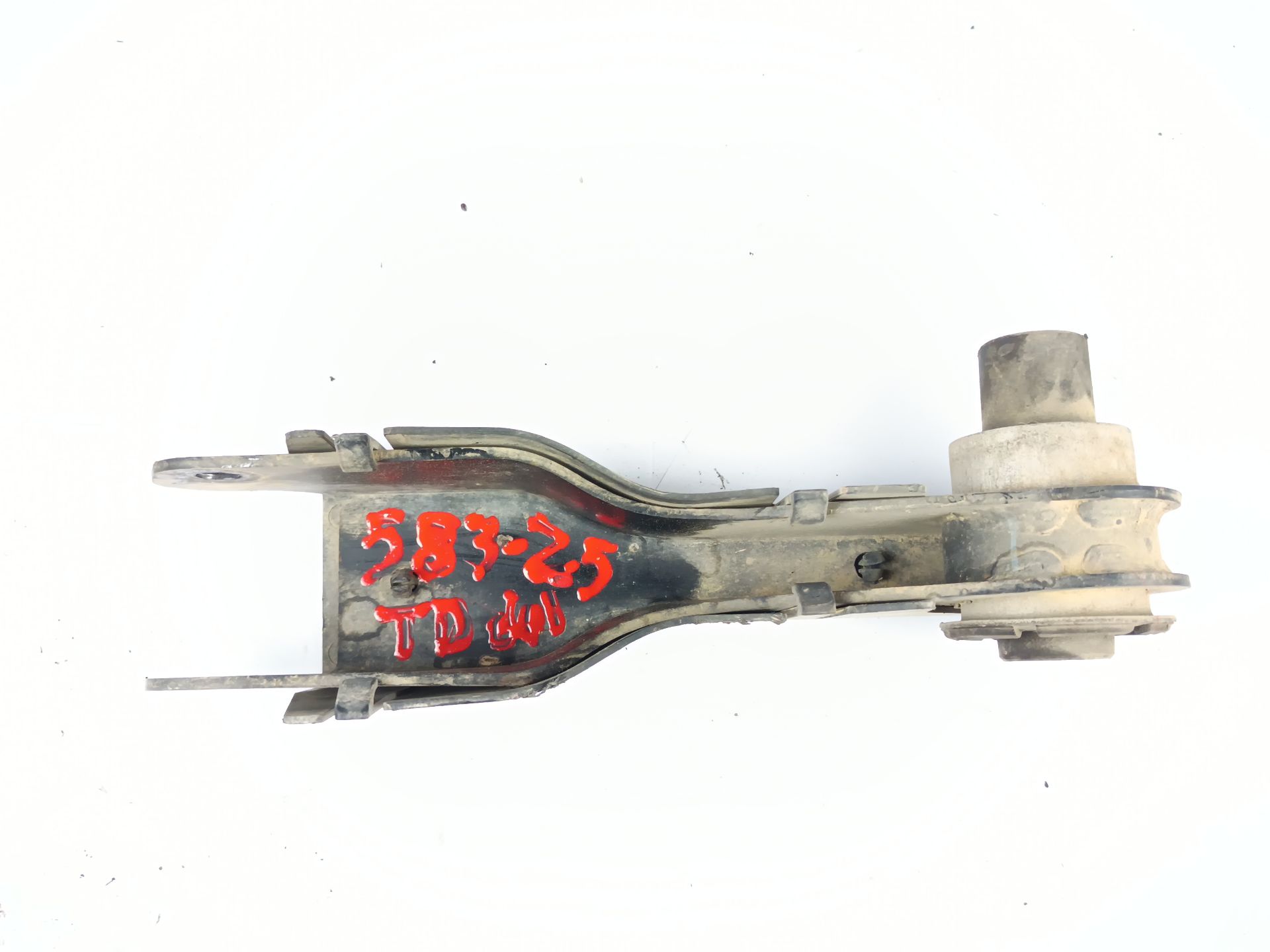 tirante trasero derecho jaguar e-pace Foto 2 tirante trasero derecho jaguar e-pace Foto 2