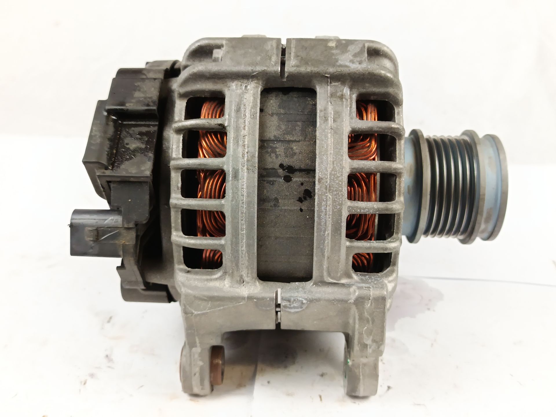 alternador volkswagen t-roc Foto 4 alternador volkswagen t-roc Foto 4