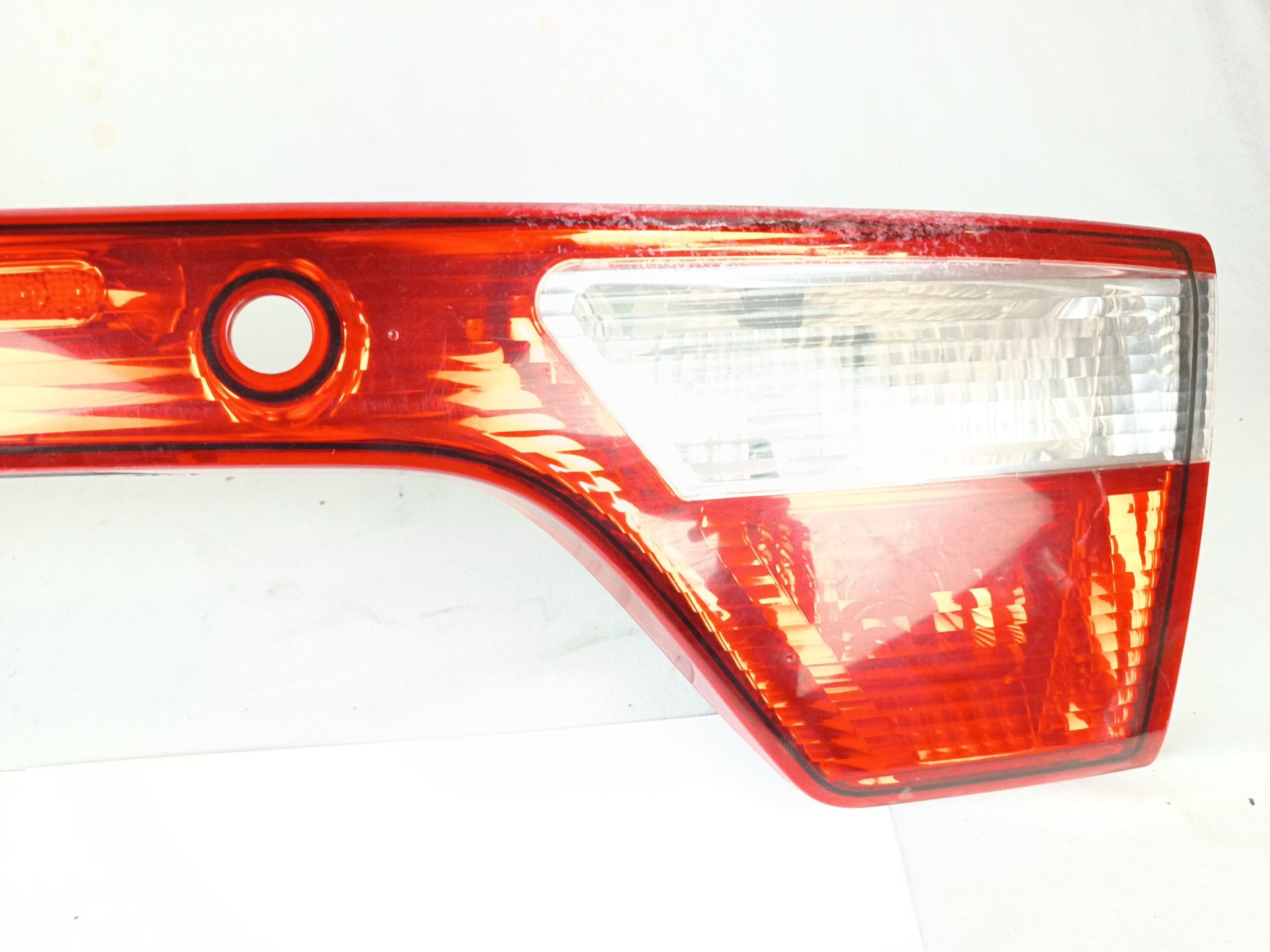 piloto trasero central seat toledo ii Foto 4 piloto trasero central seat toledo ii Foto 4