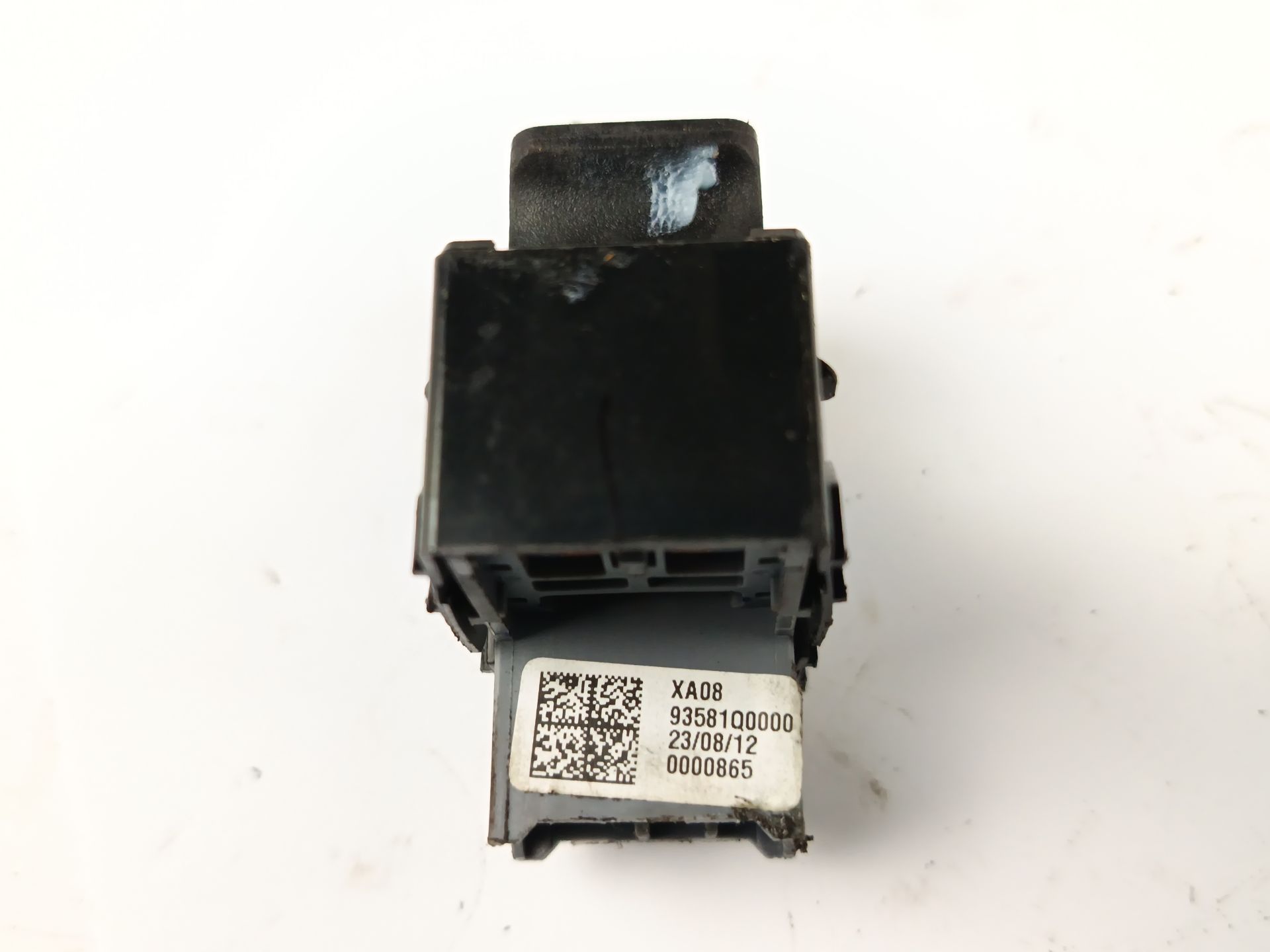 mando elevalunas delantero derecho hyundai bayon Foto 2 mando elevalunas delantero derecho hyundai bayon Foto 2