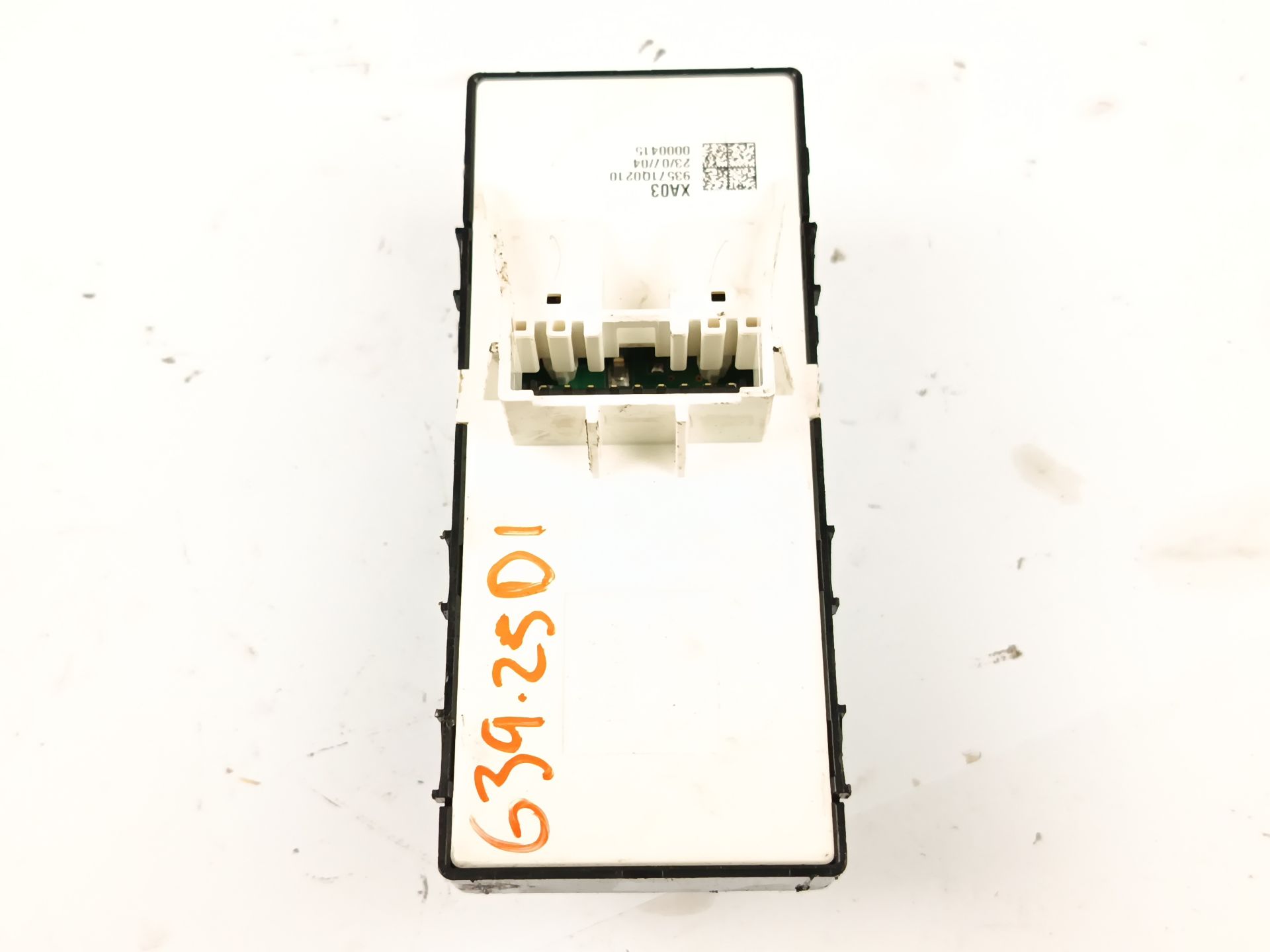 mando elevalunas delantero izquierdo hyundai bayon Foto 2 mando elevalunas delantero izquierdo hyundai bayon Foto 2