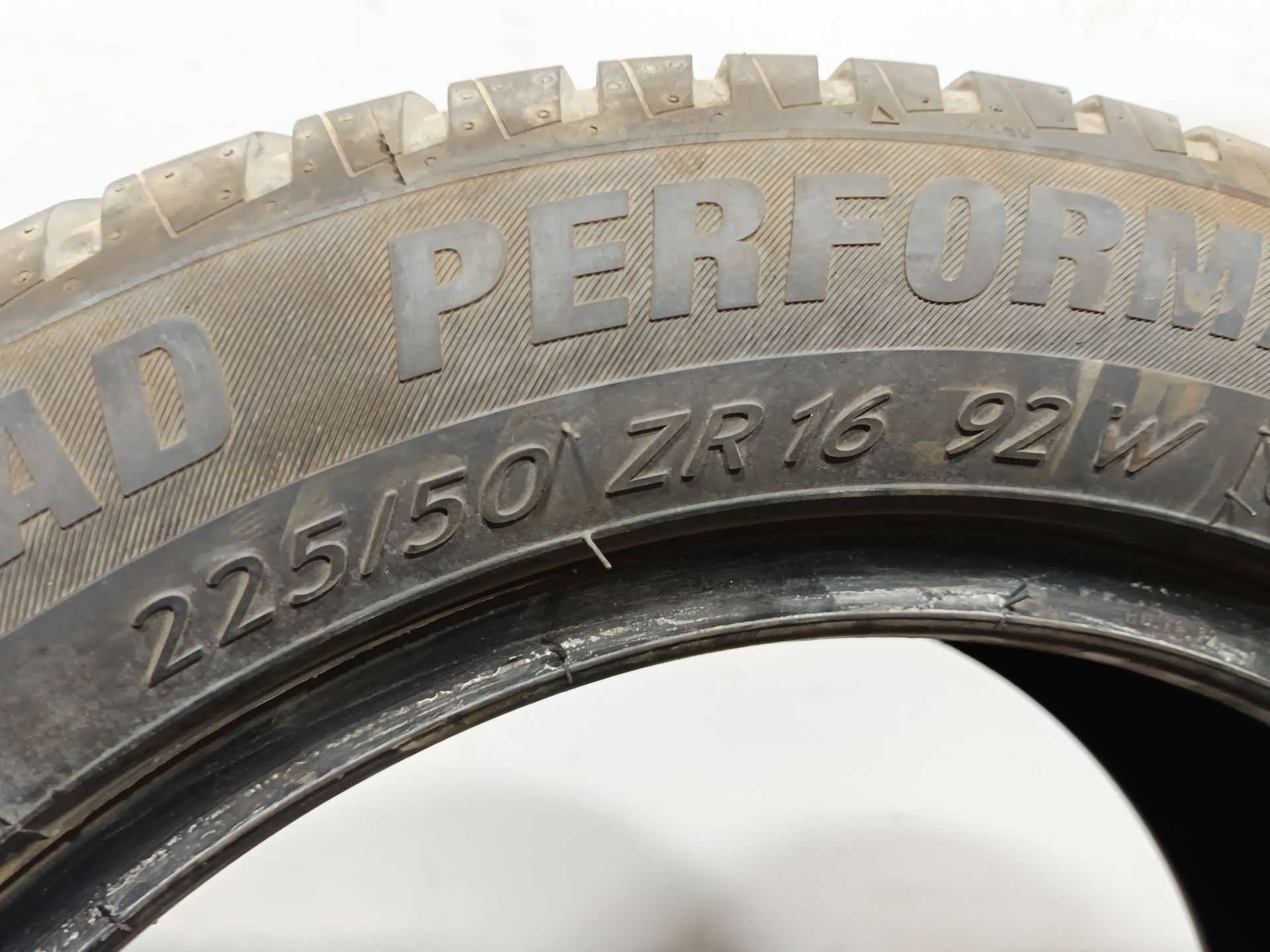 neumatico audi a4 b5 avant Foto 2 neumatico audi a4 b5 avant Foto 2