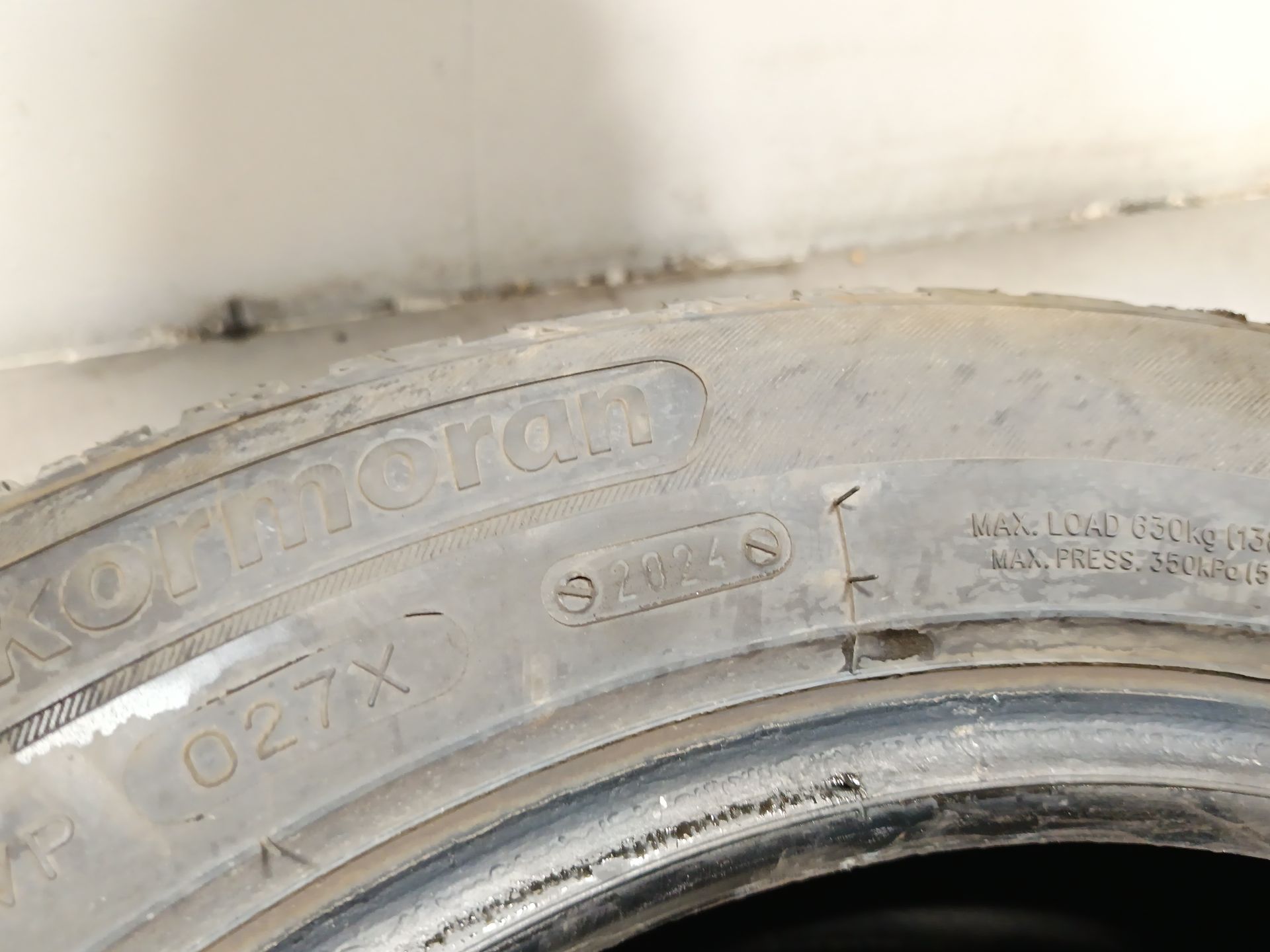 neumatico audi a4 b5 avant Foto 3 neumatico audi a4 b5 avant Foto 3