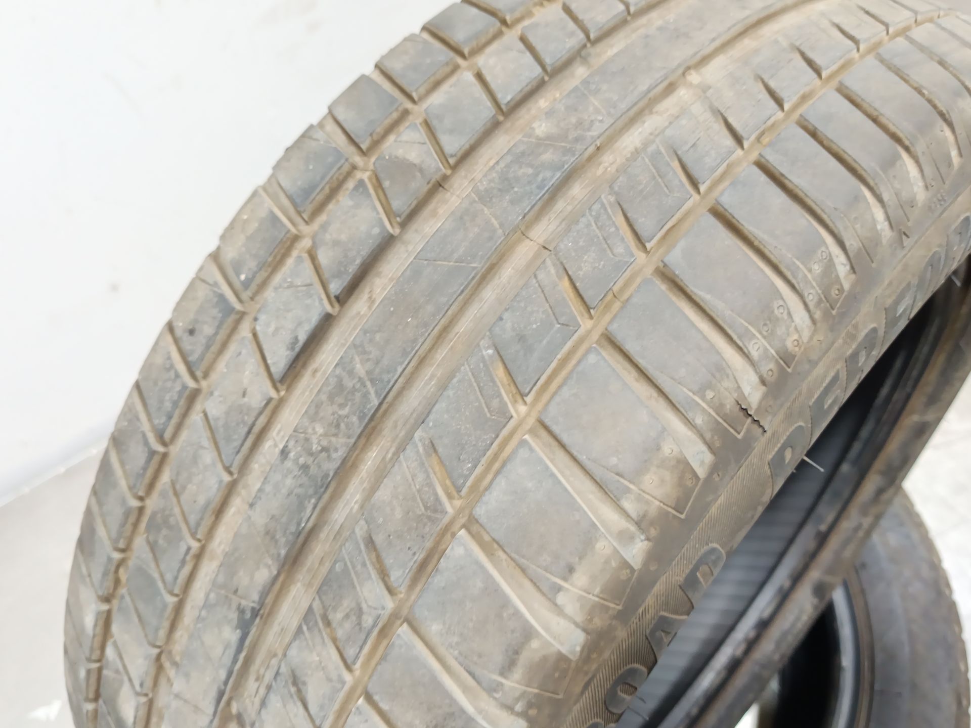 neumatico audi a4 b5 avant Foto 4 neumatico audi a4 b5 avant Foto 4