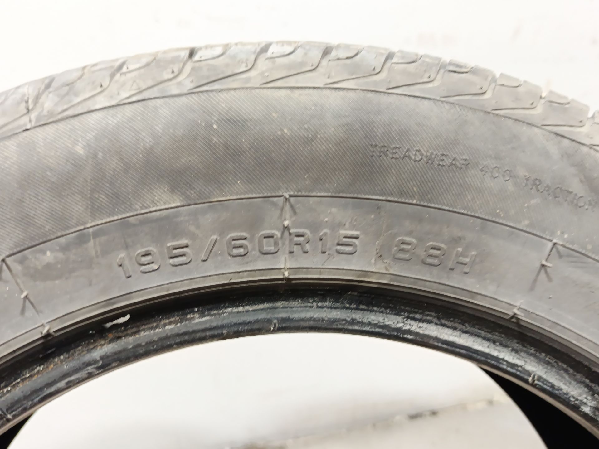 neumatico ford mondeo i Foto 2 neumatico ford mondeo i Foto 2