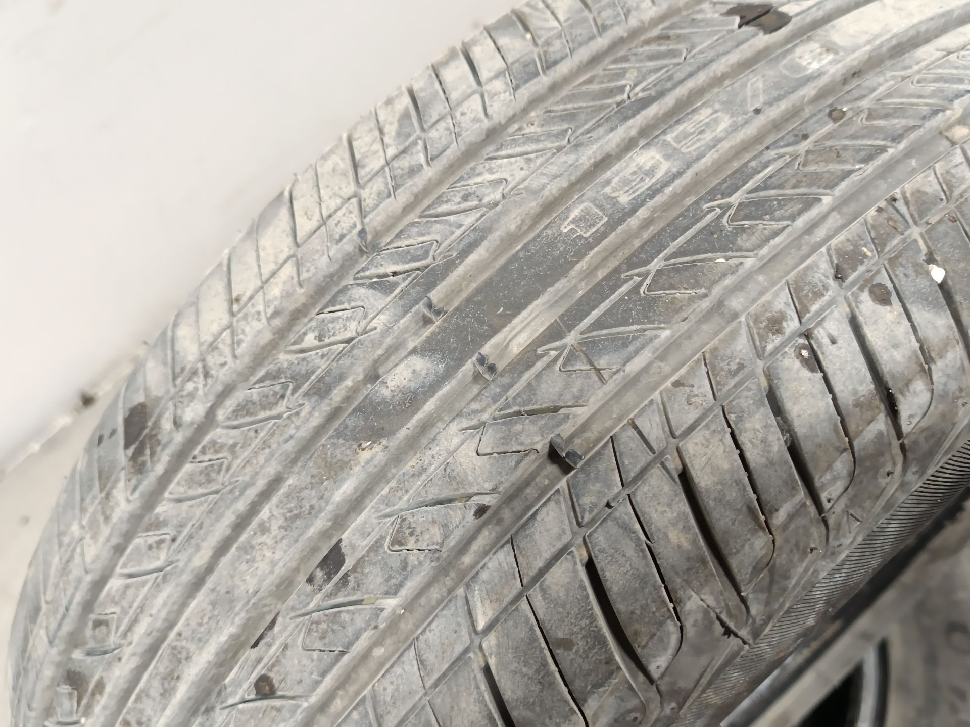 neumatico ford mondeo i Foto 4 neumatico ford mondeo i Foto 4