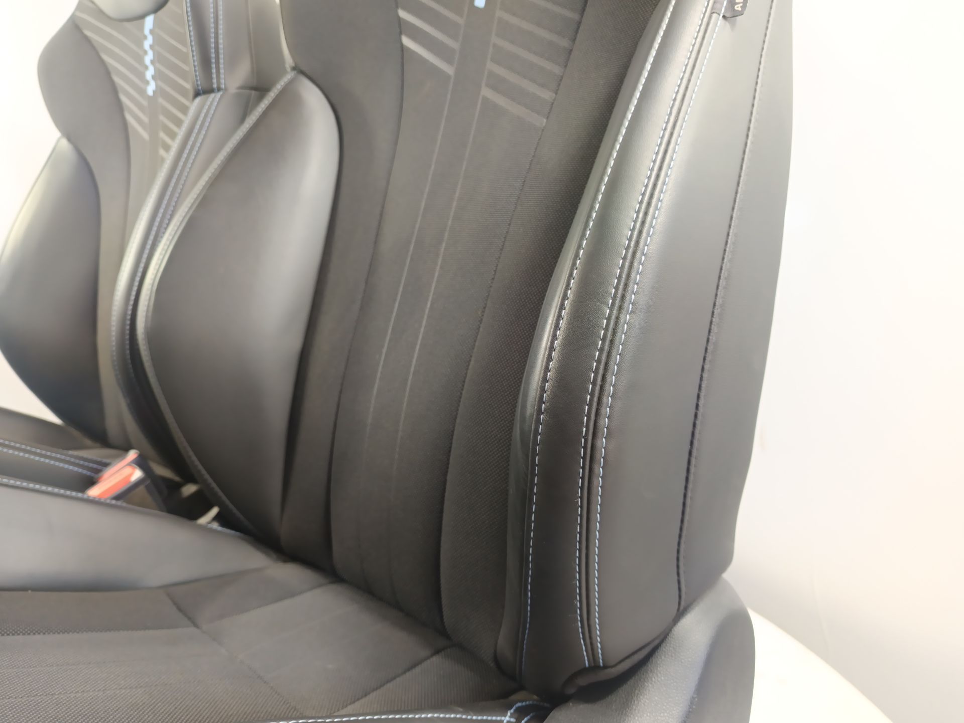 asientos delanteros hyundai i20 iii Foto 5 asientos delanteros hyundai i20 iii Foto 5