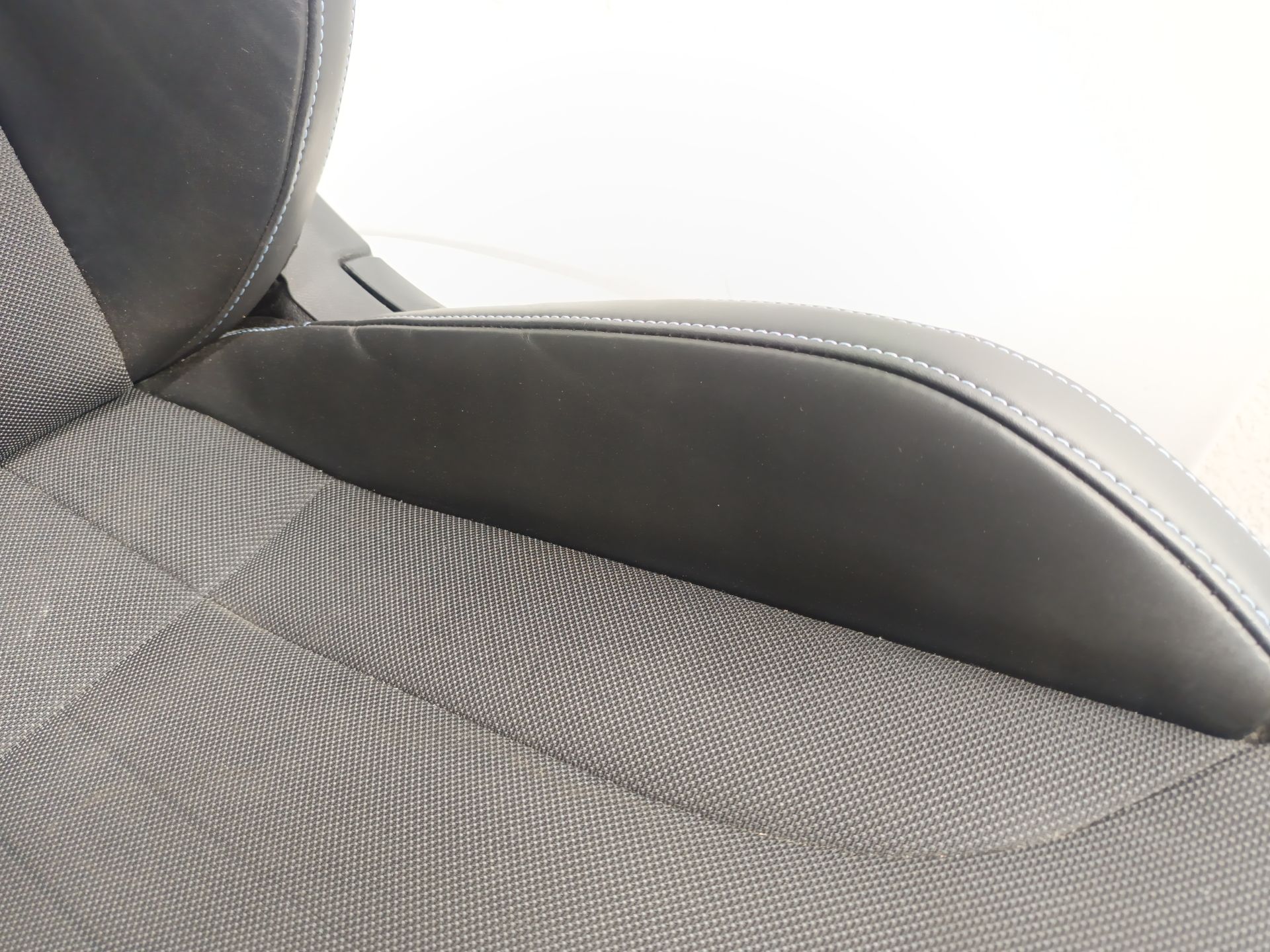 asientos delanteros hyundai i20 iii Foto 7 asientos delanteros hyundai i20 iii Foto 7