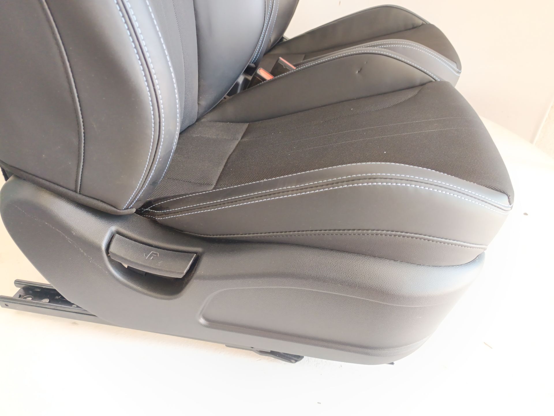 asientos delanteros hyundai i20 iii Foto 13 asientos delanteros hyundai i20 iii Foto 13