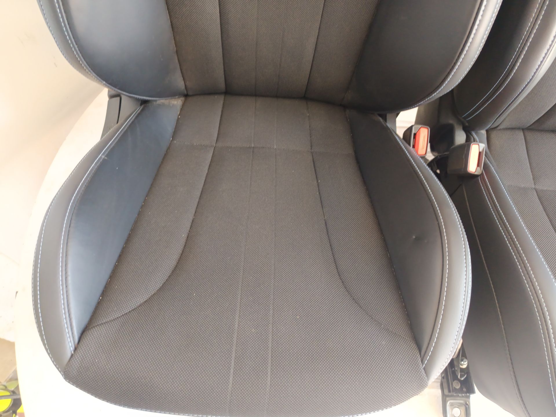 asientos delanteros hyundai i20 iii Foto 15 asientos delanteros hyundai i20 iii Foto 15