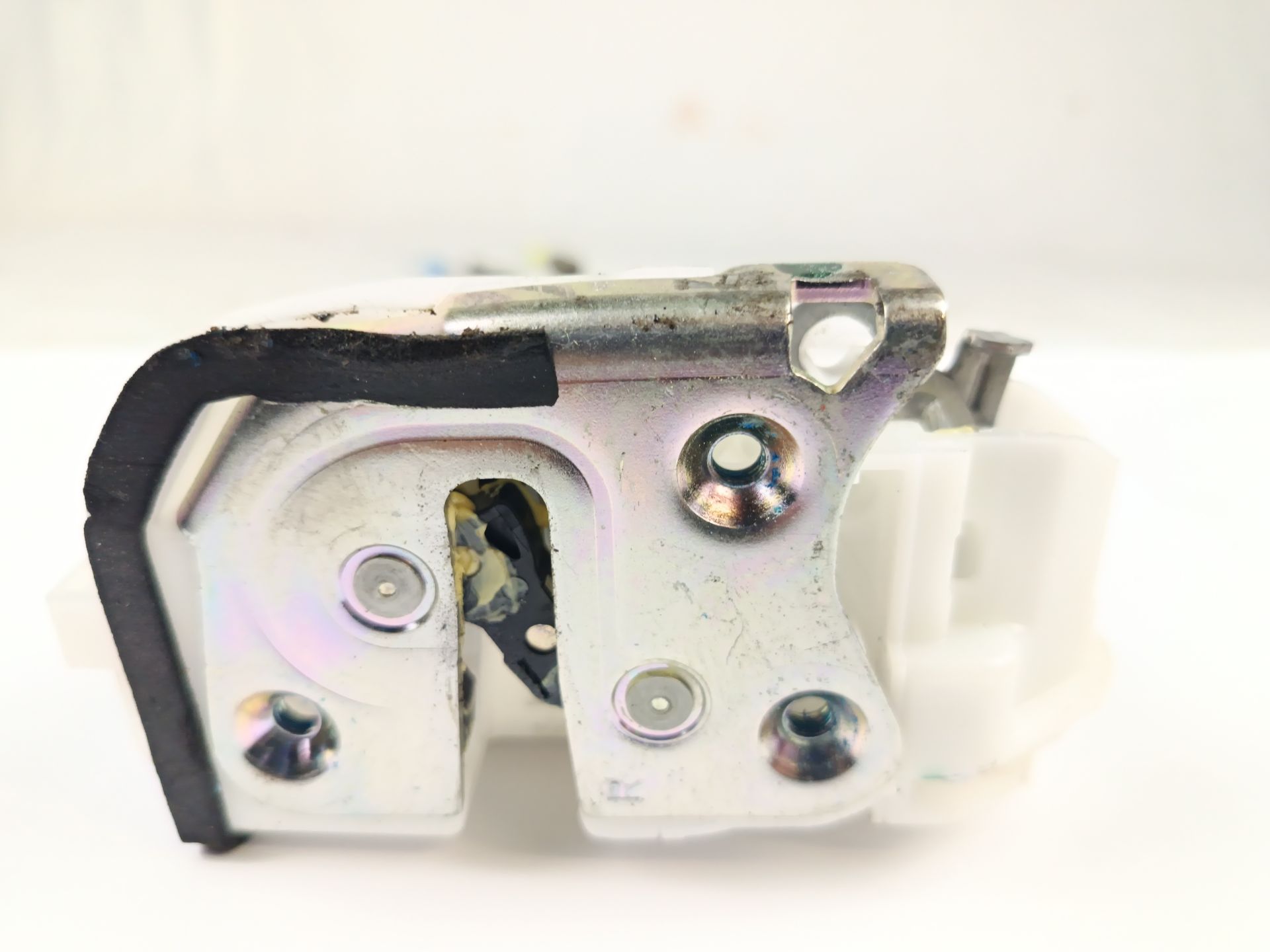 cerradura puerta trasera derecha  Foto 2 cerradura puerta trasera derecha  Foto 2