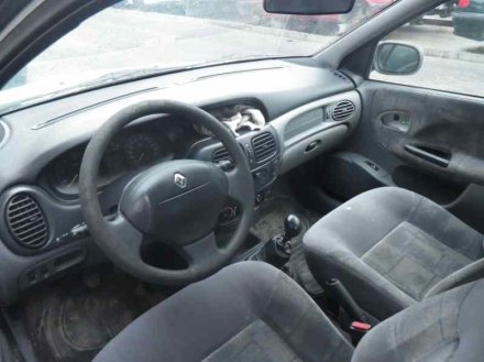 RENAULT MEGANE I FASE 2 BERLINA (BA0) 1.9 D Expression DesguacesAlcala
