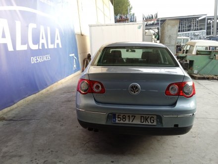 Vehiculo en el desguace: VOLKSWAGEN PASSAT BERLINA (3C2) Advance