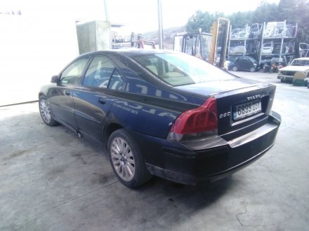 Vehiculo en el desguace: VOLVO S60 BERLINA 2.4 Diesel