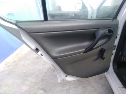 Vehiculo en el desguace: VOLKSWAGEN POLO BERLINA (6N1) Básico