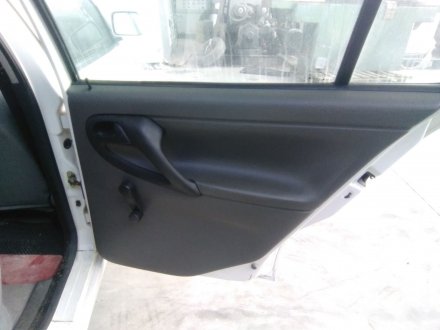 Vehiculo en el desguace: VOLKSWAGEN POLO BERLINA (6N1) Básico