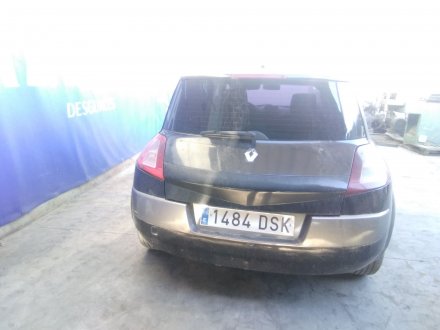 Vehiculo en el desguace: RENAULT MEGANE II BERLINA 5P Dynamique
