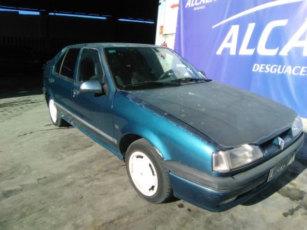 Vehiculo en el desguace: RENAULT R19 R19 1.8 S *