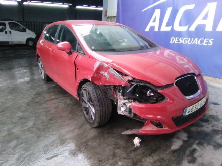 Vehiculo en el desguace: SEAT LEON (1P1) Reference