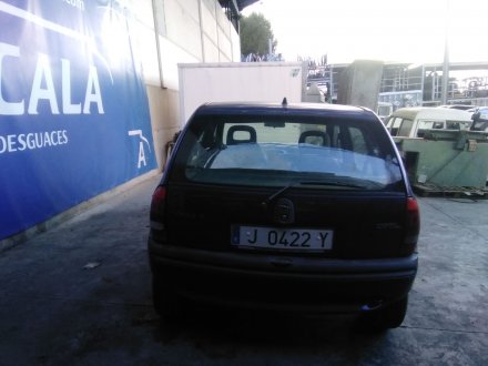 Vehiculo en el desguace: OPEL CORSA B 1.7 Diesel