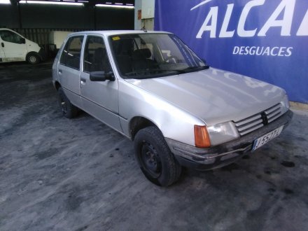 Vehiculo en el desguace: PEUGEOT 205 BERLINA 1.8 Diesel