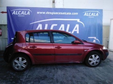 Vehiculo en el desguace: RENAULT MEGANE II BERLINA 5P Authentique