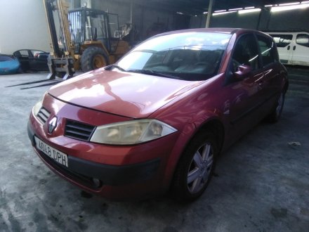 Vehiculo en el desguace: RENAULT MEGANE II BERLINA 5P Authentique