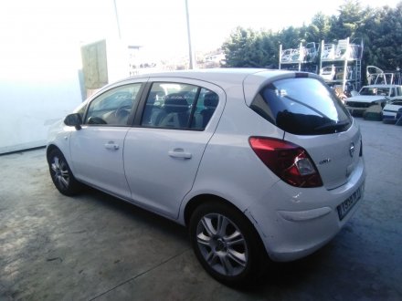 Vehiculo en el desguace: OPEL CORSA D 1.3 16V CDTI