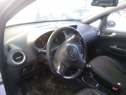 Vehiculo en el desguace: OPEL CORSA D 1.3 16V CDTI