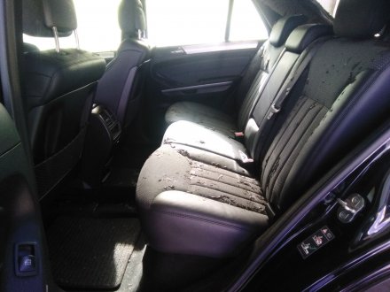 Vehiculo en el desguace: MERCEDES-BENZ CLASE M (W164) 320 / 350 CDI (164.122)