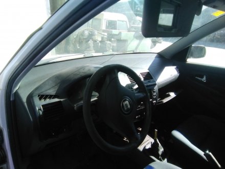 Vehiculo en el desguace: SEAT IBIZA (6K1) Stella