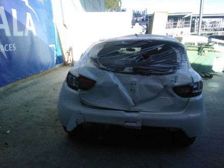 Vehiculo en el desguace: RENAULT CLIO IV Limited