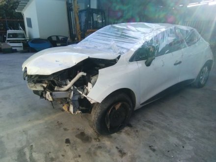 Vehiculo en el desguace: RENAULT CLIO IV Limited