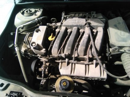 Vehiculo en el desguace: RENAULT LAGUNA (B56) 1.6
