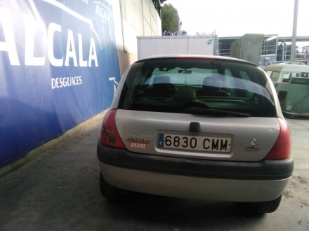 Vehiculo en el desguace: RENAULT CLIO II FASE I (B/CBO) 1.9 Diesel