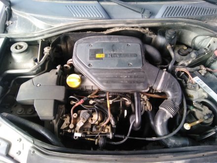 Vehiculo en el desguace: RENAULT CLIO II FASE I (B/CBO) 1.9 Diesel