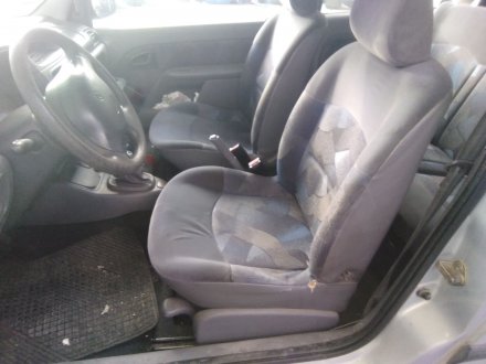 Vehiculo en el desguace: RENAULT CLIO II FASE I (B/CBO) 1.9 Diesel