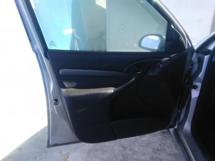 Vehiculo en el desguace: FORD Focus Berlina (CAK) Ambiente