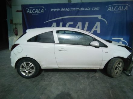 Vehiculo en el desguace: OPEL CORSA D 1.3 16V CDTI