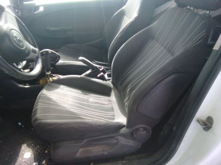 Vehiculo en el desguace: OPEL CORSA D 1.3 16V CDTI